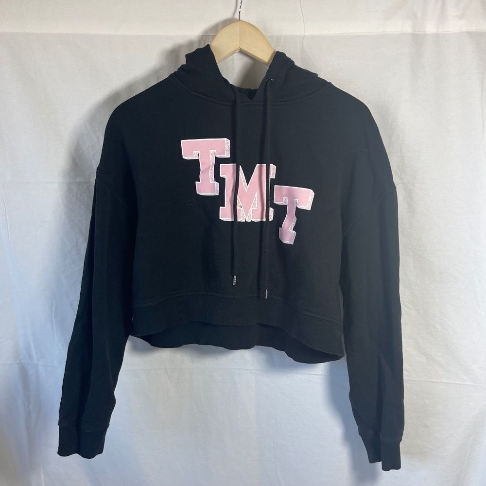 The Morning Toast Black Logo Cropped Pullover Hoodie Sz M